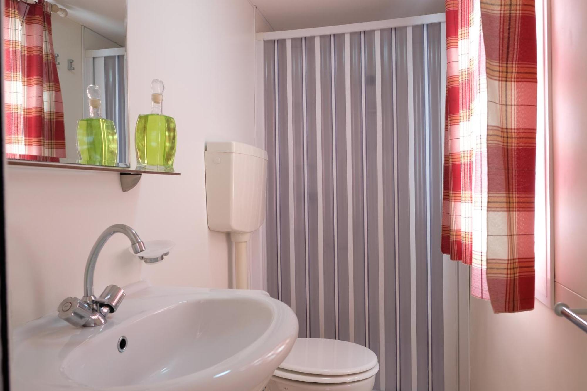 Happy Camp Mobilehomes In Camping Apollonia Плакиас Екстериор снимка