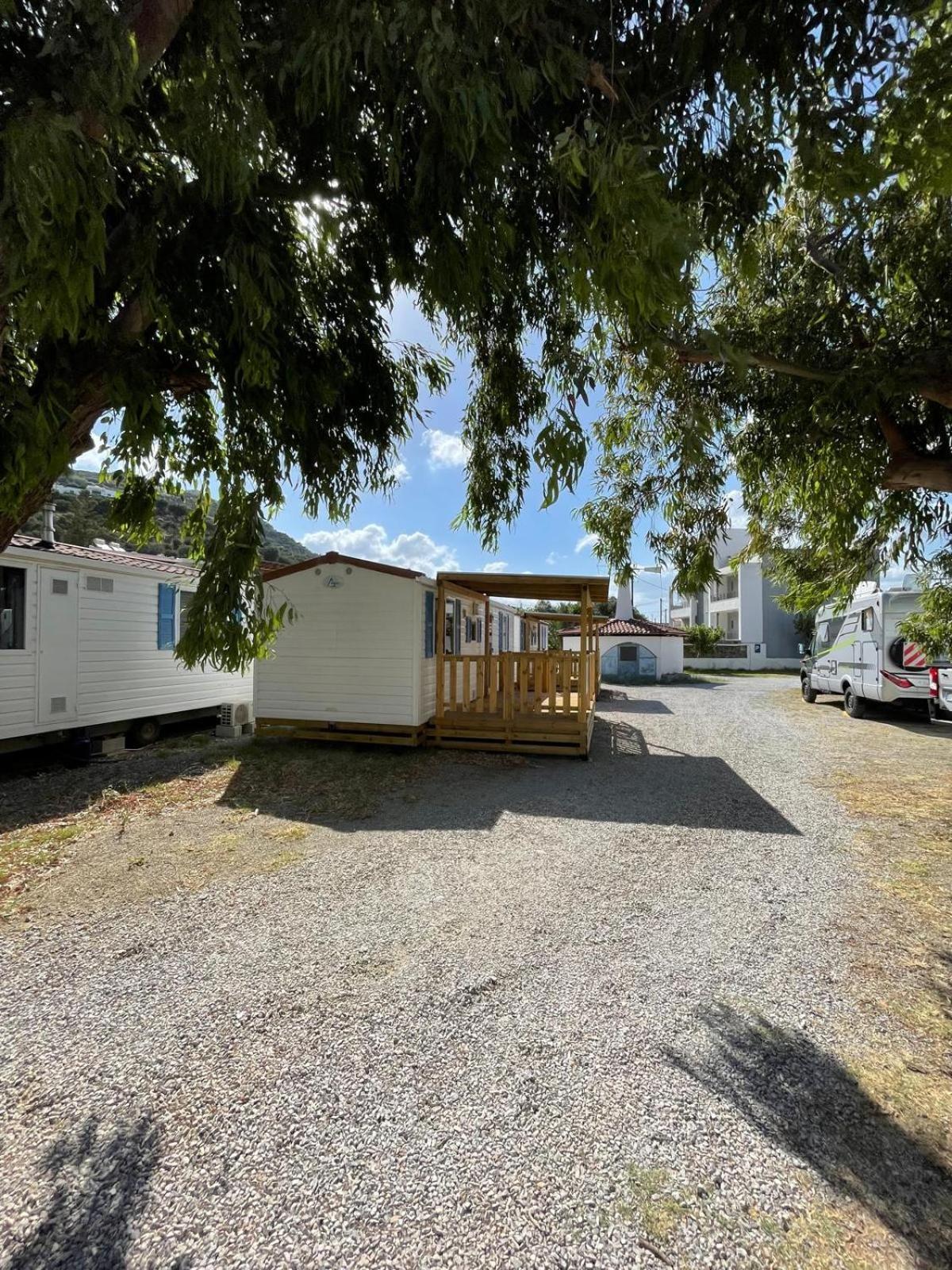 Happy Camp Mobilehomes In Camping Apollonia Плакиас Екстериор снимка