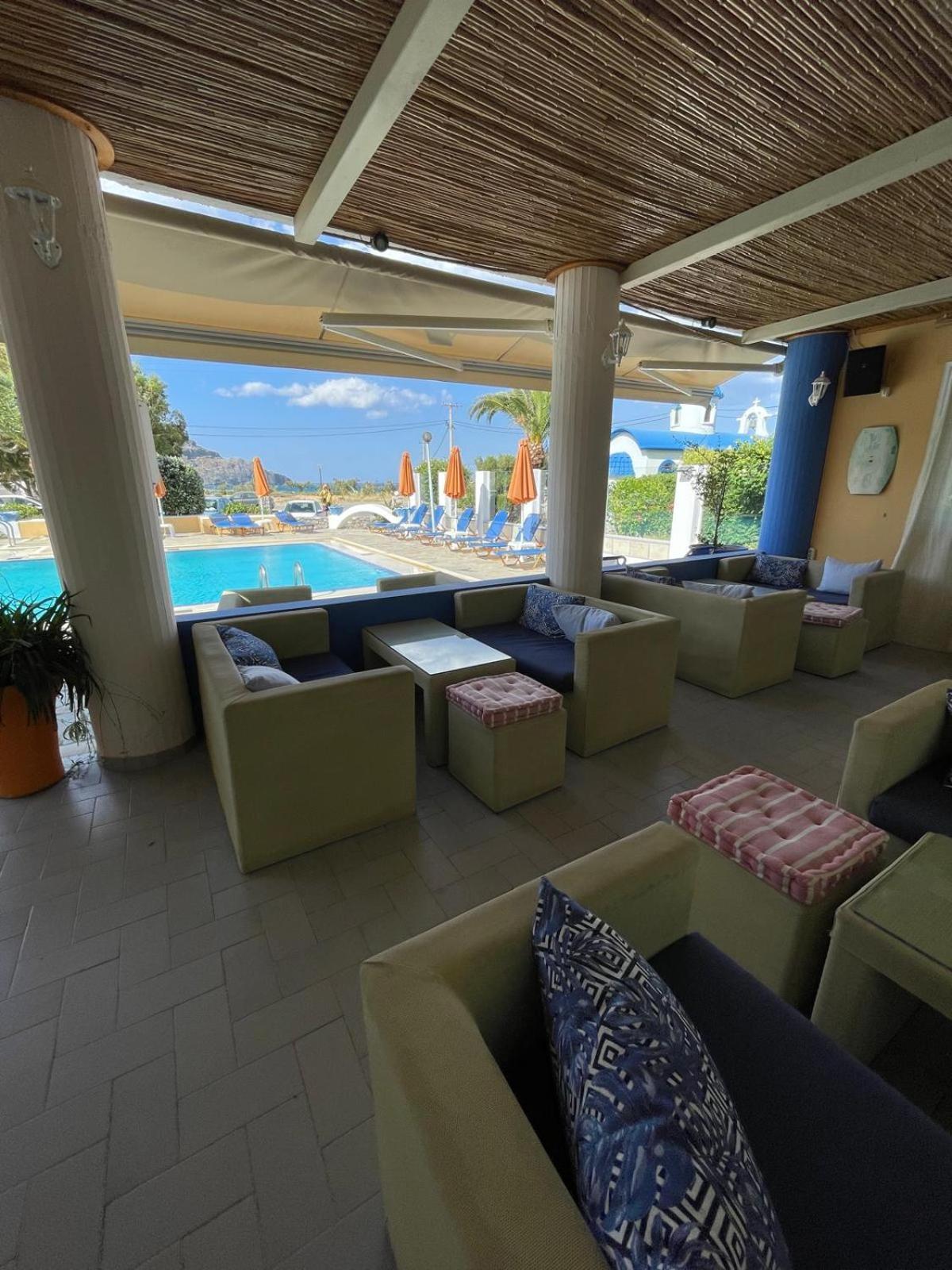 Happy Camp Mobilehomes In Camping Apollonia Плакиас Екстериор снимка